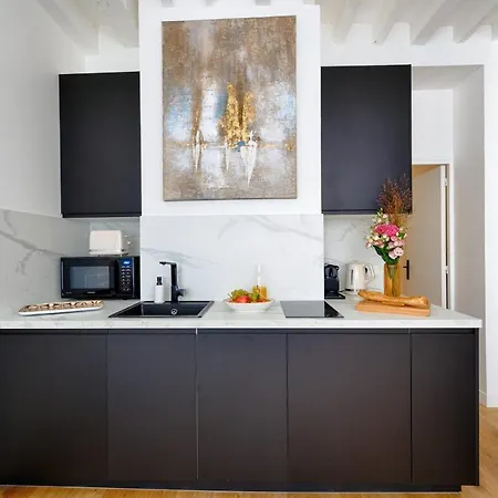 Apartment Design Ile St Louis - Welkeys Paris